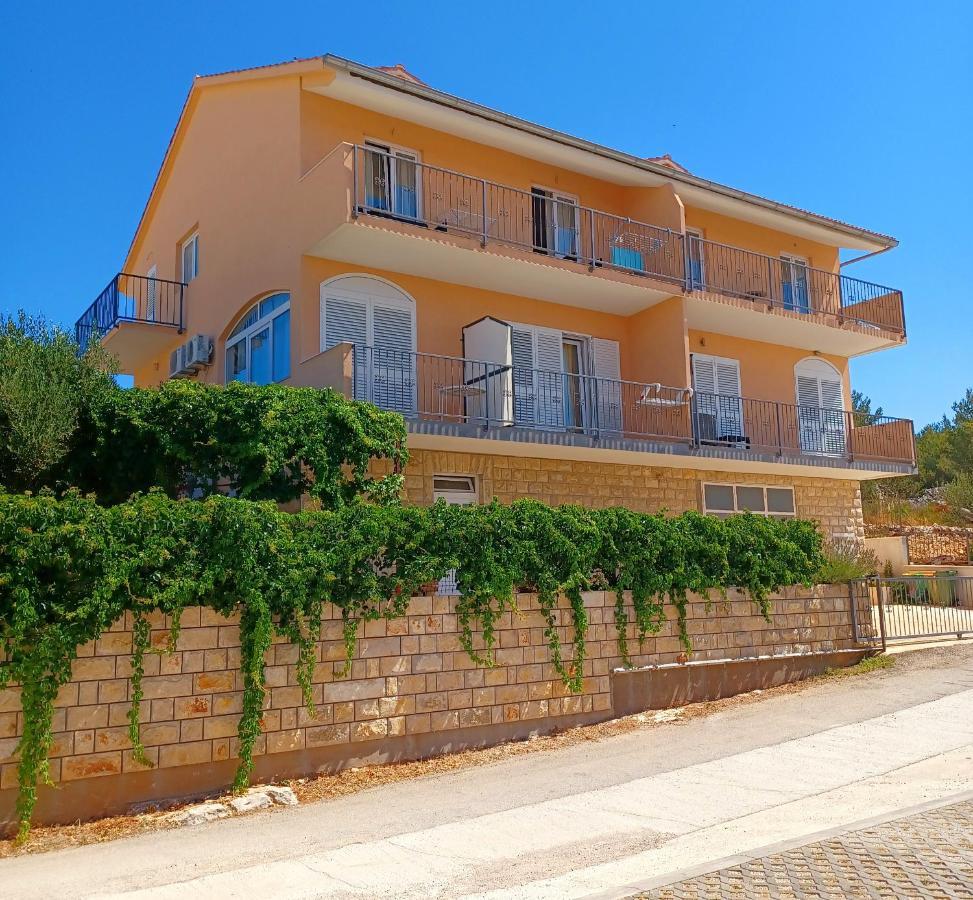 Apartment Matic Ograde Хвар Екстериор снимка