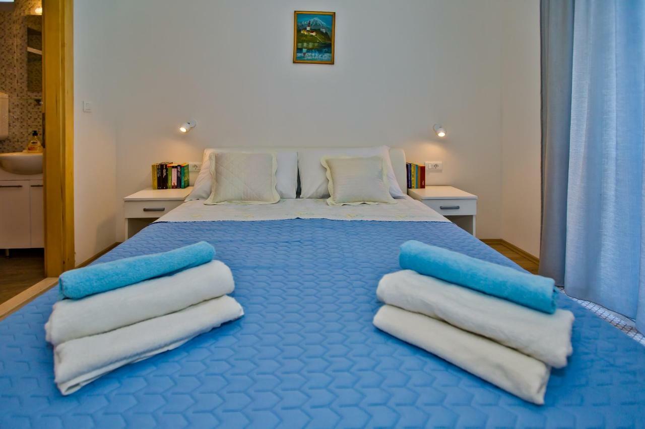 Apartment Matic Ograde Хвар Екстериор снимка